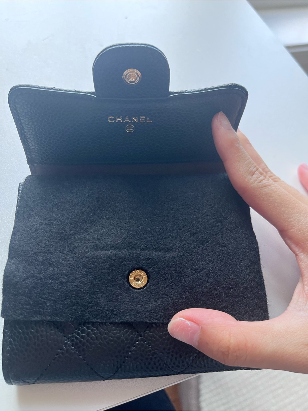 CHANEL Black Quilted Caviar Leather Small Wallet with Gold CC - Picture 5 of 7